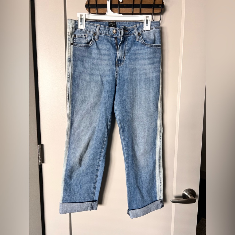 Jeans with side stripe